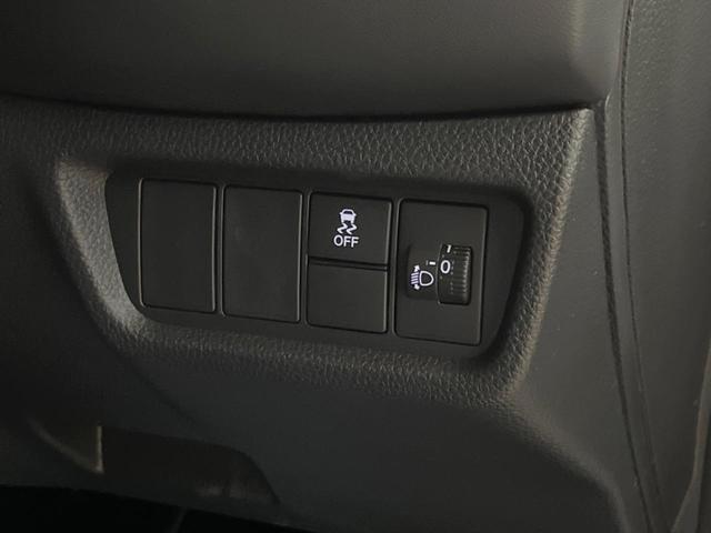 WR-V Z ブラックスタイル 登録済未使用車 純正8インチナビ バックカメラ 衝突被害軽減システム レーダークルーズ コーナーセンサー スマートキー LEDヘッド 車線逸脱警報 オートライト グレード専用純正17インチアルミ(7枚目)