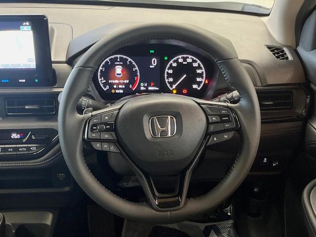 WR-V Z ブラックスタイル 登録済未使用車 純正8インチナビ バックカメラ 衝突被害軽減システム レーダークルーズ コーナーセンサー スマートキー LEDヘッド 車線逸脱警報 オートライト グレード専用純正17インチアルミ(11枚目)