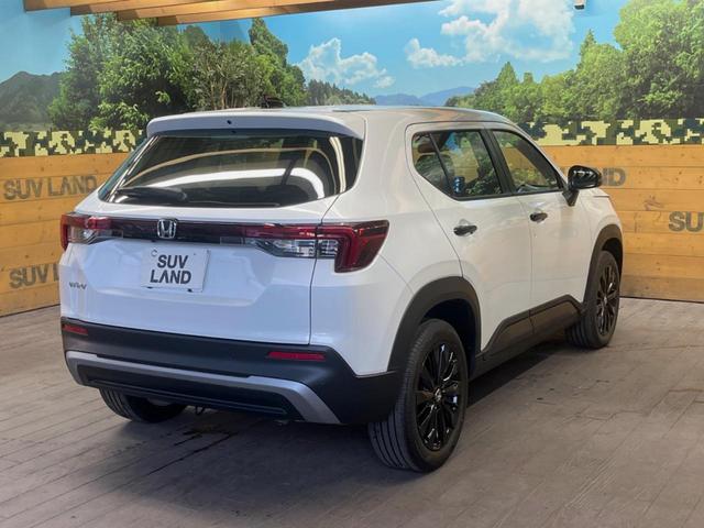 WR-V Z ブラックスタイル 登録済未使用車 純正8インチナビ バックカメラ 衝突被害軽減システム レーダークルーズ コーナーセンサー スマートキー LEDヘッド 車線逸脱警報 オートライト グレード専用純正17インチアルミ(17枚目)