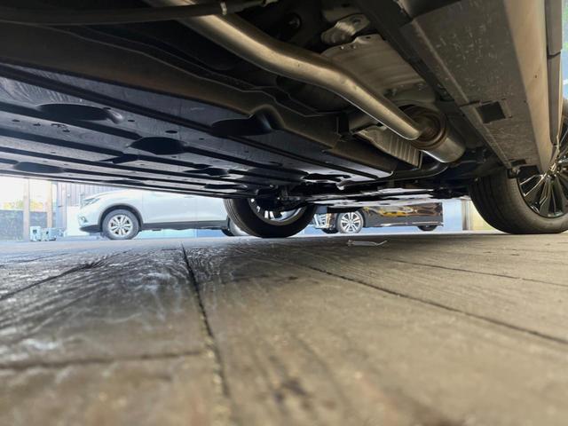 WR-V Z ブラックスタイル 登録済未使用車 純正8インチナビ バックカメラ 衝突被害軽減システム レーダークルーズ コーナーセンサー スマートキー LEDヘッド 車線逸脱警報 オートライト グレード専用純正17インチアルミ(27枚目)