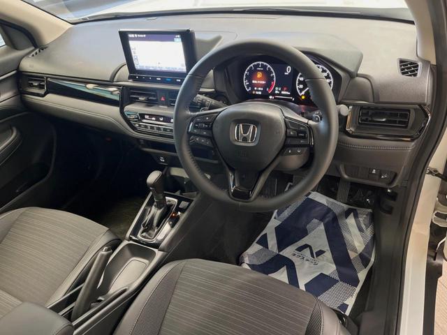 WR-V Z ブラックスタイル 登録済未使用車 純正8インチナビ バックカメラ 衝突被害軽減システム レーダークルーズ コーナーセンサー スマートキー LEDヘッド 車線逸脱警報 オートライト グレード専用純正17インチアルミ(29枚目)