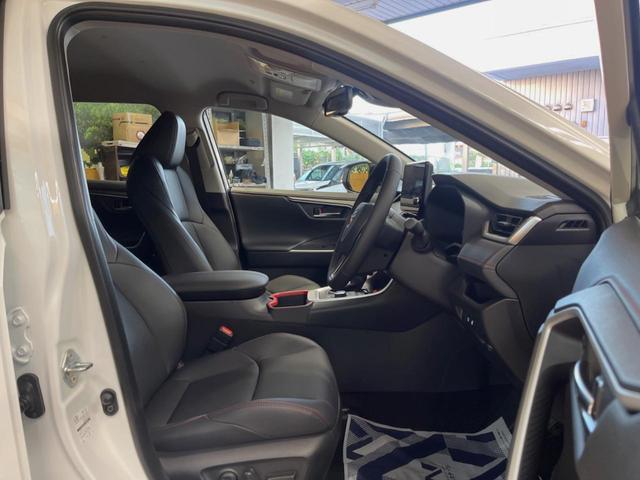 RAV4 ハイブリッドアドベンチャー オフロードパッケージII 登録済未使用車 10.5インチディスプレイオーディオ バックカメラ セーフティセンス レーダークルーズ 前席シートエアコン パワーシート コーナーセンサー ブラインドスポットモニター ルーフレール(8枚目)