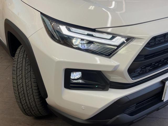 RAV4 ハイブリッドアドベンチャー オフロードパッケージII 登録済未使用車 10.5インチディスプレイオーディオ バックカメラ セーフティセンス レーダークルーズ 前席シートエアコン パワーシート コーナーセンサー ブラインドスポットモニター ルーフレール(12枚目)