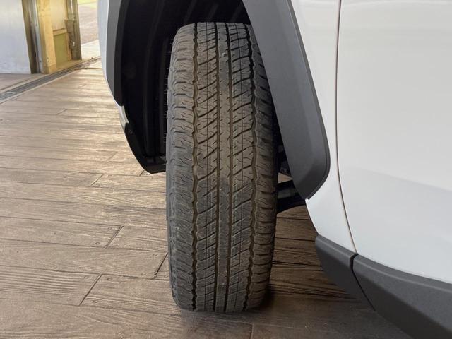 RAV4 ハイブリッドアドベンチャー オフロードパッケージII 登録済未使用車 10.5インチディスプレイオーディオ バックカメラ セーフティセンス レーダークルーズ 前席シートエアコン パワーシート コーナーセンサー ブラインドスポットモニター ルーフレール(21枚目)