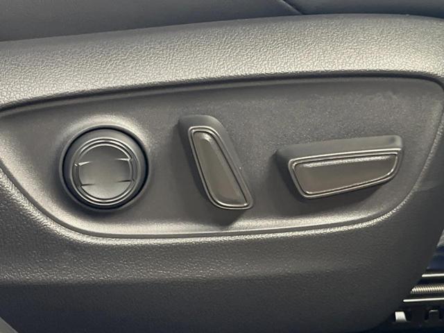 RAV4 ハイブリッドアドベンチャー オフロードパッケージII 登録済未使用車 10.5インチディスプレイオーディオ バックカメラ セーフティセンス レーダークルーズ 前席シートエアコン パワーシート コーナーセンサー ブラインドスポットモニター ルーフレール(31枚目)