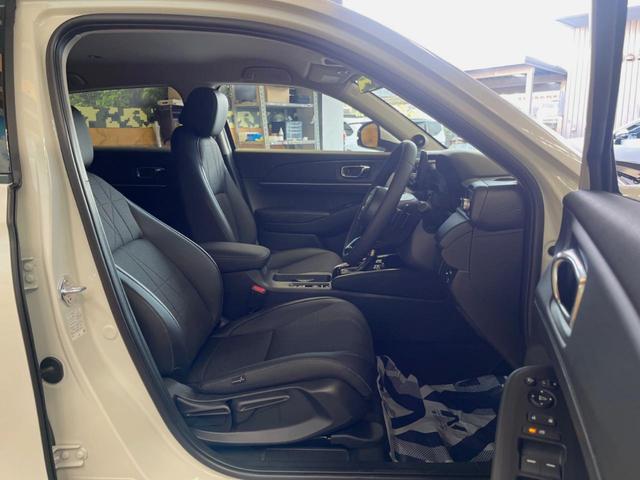 ヴェゼル e:HEV Z 登録済未使用車 ホンダコネクトディスプレイ 全周囲カメラ ホンダセンシング レーダークルーズ ハンズフリーパワーバックドア ブラインドスポットモニター シーケンシャルターンランプ シートヒーター(8枚目)