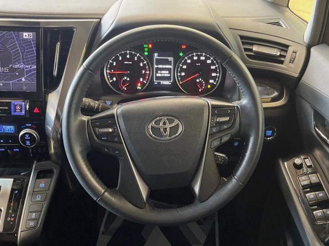 ヴェルファイア ２．５Ｚ　Ａエディション　ＢＩＧ－Ｘ１１型ナビ　１２型後席モニター　バックカメラ　セーフティセンス　レーダークルーズ　純正１７インチアルミ　両側パワースライドドア　ＬＥＤヘッドライト　ＥＴＣ　Ｂｌｕｅｔｏｏｔｈ　スマートキー（12枚目）