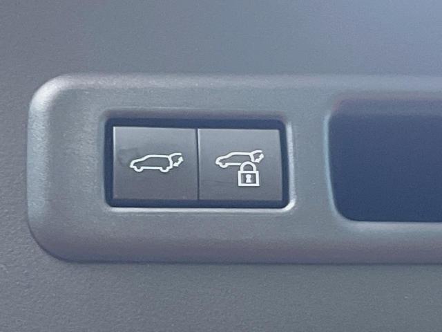 LBX リラックス 禁煙車 9.8インチディスプレイオーディオ 全周囲カメラ レーダークルーズ パワーバックドア ブラインドスポットモニター シートメモリー ETC LEDヘッド クリアランスソナー 衝突軽減 茶革シート(8枚目)