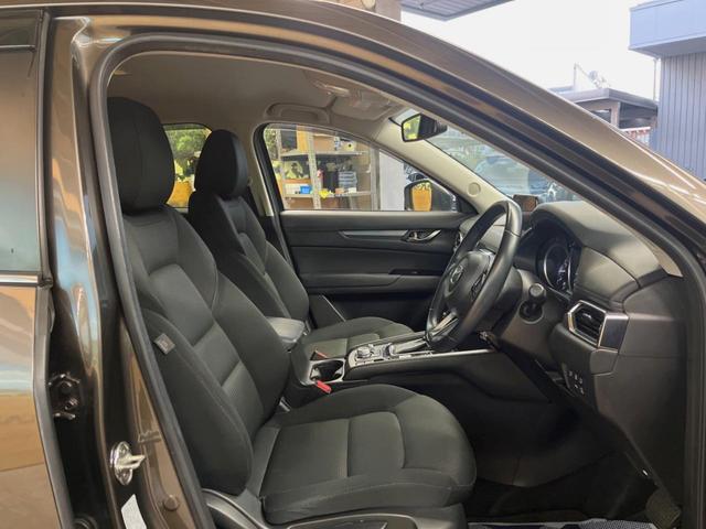 CX-5 20S スマートエディション 純正SDナビ 全周囲カメラ 衝突被害軽減システム レーダークルーズ 禁煙車 ドラレコ コーナーセンサー スマートキー LEDヘッド ETC 車線逸脱警報 オートライト デュアルエアコン(8枚目)