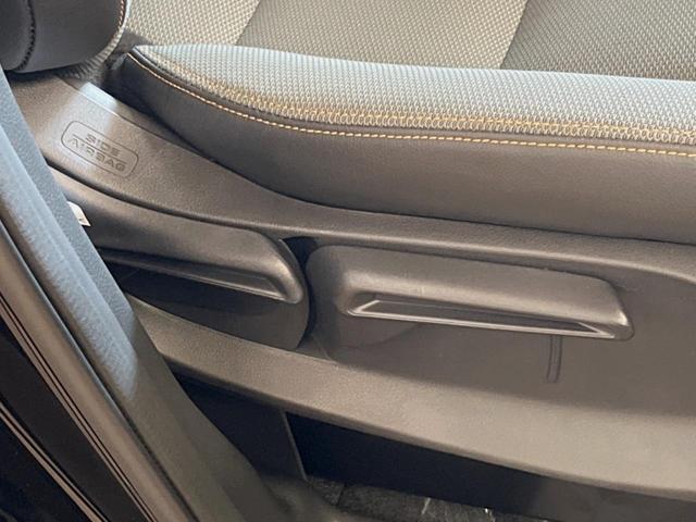 フリード クロスター　登録済未使用　レーダークルーズコントロール　両側電動スライドドア　ホンダセンシング　シートヒーター　　スマートキー　革巻きステアリング　１５インチ純正アルミ　ルーフレール　ＬＥＤヘッドライト（31枚目）