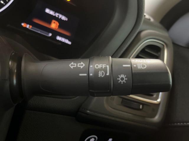 ヴェゼル ハイブリッドＺ・ホンダセンシング　禁煙車　純正ＳＤナビ　バックカメラ　ホンダセンシング　レーダークルーズコントロール　シートヒーター　ハーフレザーシート　トノボード　純正革巻きステアリング　１７インチ純正アルミ　デュアルオートエアコン（33枚目）