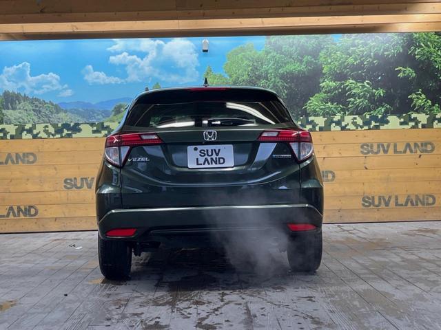 ヴェゼル ハイブリッドＺ・ホンダセンシング　禁煙車　純正ＳＤナビ　バックカメラ　ホンダセンシング　レーダークルーズコントロール　シートヒーター　ハーフレザーシート　トノボード　純正革巻きステアリング　１７インチ純正アルミ　デュアルオートエアコン（51枚目）