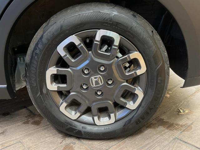 フリード e:HEVクロスター 6人乗り 禁煙車 純正11.4インチナビ バックカメラ 両側電動スライドドア シートヒーター ホンダセンシング アルミルーフレール LEDヘッドライト オートハイビーム ブラインドスポット ETC(13枚目)