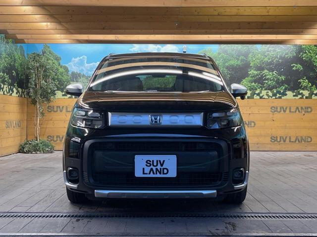 フリード e:HEVクロスター 6人乗り 禁煙車 純正11.4インチナビ バックカメラ 両側電動スライドドア シートヒーター ホンダセンシング アルミルーフレール LEDヘッドライト オートハイビーム ブラインドスポット ETC(15枚目)