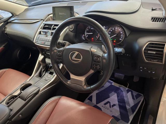 NX NX200t Iパッケージ 純正SDナビ バックカメラ 衝突被害軽減システム レーダークルーズ 禁煙車 前席シートヒーター メモリー機能付きパワーシート コーナーセンサー 角型三眼LEDヘッド ビルトインETC(25枚目)