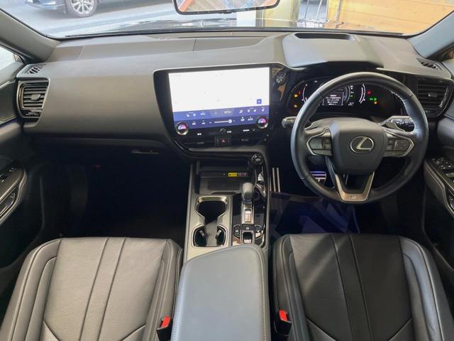 NX NX350h Fスポーツ 禁煙車 パノラマサンルーフ 純正14インチディスプレイオーディオ 全周囲カメラ マークレビンソンプレミアムサウンドシステム セーフティセンスプラス デジタルインナーミラー ハンズフリーパワーバックドア(2枚目)