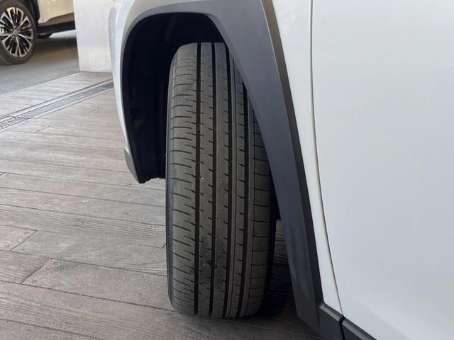 ＵＸ ＵＸ２５０ｈ　バージョンＬ　禁煙車　純正１０．３型ナビ　全周囲カメラ　セーフティシステムプラス　シートベンチレーション　ブラインドスポットモニター　メモリー機能付きパワーシート　ハンズフリーパワーバックドア　純正１８インチアルミ（22枚目）