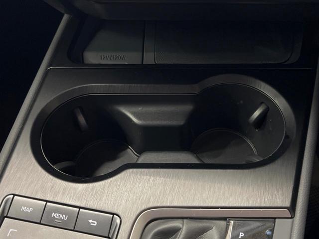 ＵＸ ＵＸ２５０ｈ　バージョンＬ　禁煙車　純正１０．３型ナビ　全周囲カメラ　セーフティシステムプラス　シートベンチレーション　ブラインドスポットモニター　メモリー機能付きパワーシート　ハンズフリーパワーバックドア　純正１８インチアルミ（52枚目）