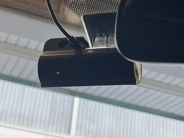 ヤリスクロス Ｚ　純正８型ディスプレイオーディオ　全周囲カメラ　セーフティセンス　レーダークルーズコントロール　禁煙車　ハーフレザーシート　パワーシート　ドライブレコーダー　ブラインドスポットモニター　ＥＴＣ（6枚目）