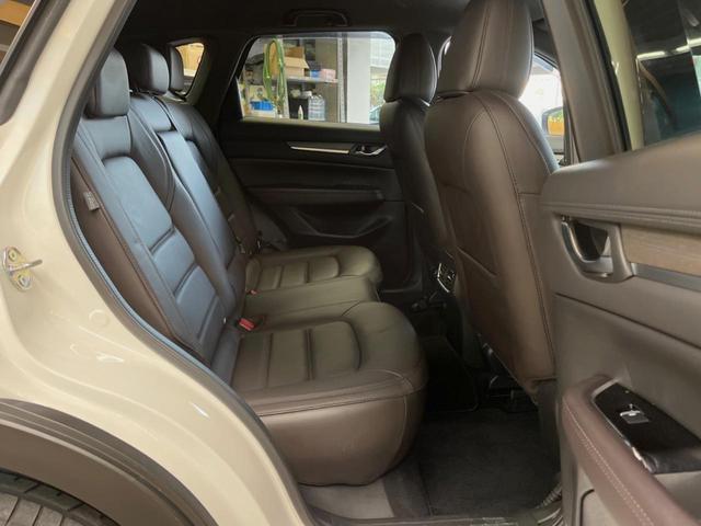 ＣＸ－５ ＸＤ　エクスクルーシブモード　特別仕様車　ＢＯＳＥサウンドシステム　８型マツダコネクトナビ　全周囲カメラ　レーダークルーズ　メモリー機能付きパワーシート　ブラインドスポットモニター　シートベンチレーション　ＥＴＣ　ナッパ革シート（9枚目）