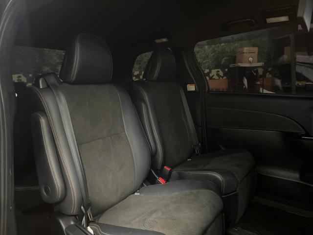 エスティマ アエラス　プレミアム　モデリスタエアロ　純正９インチナビ　バックカメラ　セーフティセンス　クルーズコントロール　フリップダウン　両側パワスラ　パワーシート　ハーフレザーシート　ＬＥＤヘッド　純正１８インチアルミ　ＥＴＣ（8枚目）