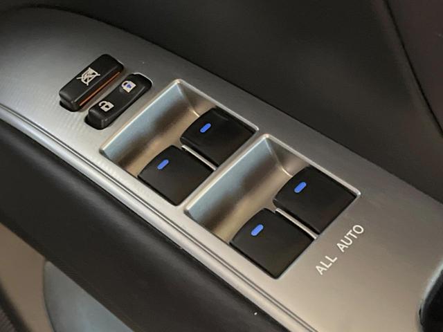 エスティマ アエラス　プレミアム　モデリスタエアロ　純正９インチナビ　バックカメラ　セーフティセンス　クルーズコントロール　フリップダウン　両側パワスラ　パワーシート　ハーフレザーシート　ＬＥＤヘッド　純正１８インチアルミ　ＥＴＣ（29枚目）