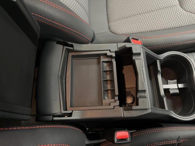 フォレスター Ｘ－ブレイク　純正ビルトインナビ　フロント・サイド・バックカメラ　アイサイト　レーダークルーズ　全席シートヒーター　デジタルインナーミラー　パワーバックドア　グレード専用１７インチアルミ　ＬＥＤヘッド　スマートキー（37枚目）