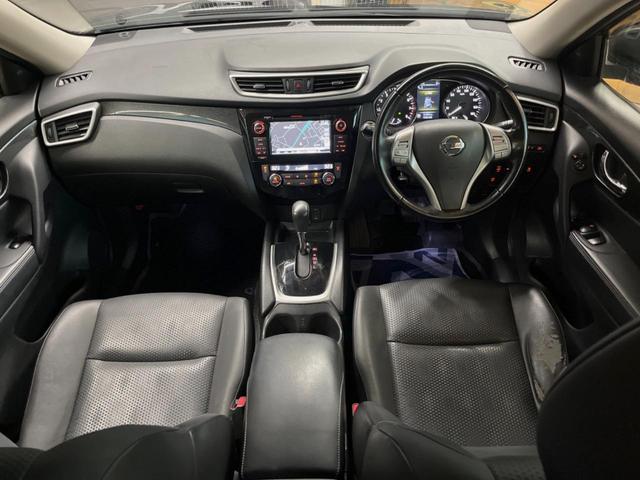 エクストレイル ２０Ｘ　エマージェンシーブレーキパッケージ　純正ナビ　全周囲カメラ　衝突被害軽減システム　禁煙車　ハンズフリーパワーバックドア　ドライブレコーダー　ＬＥＤヘッド　ビルトインＥＴＣ　純正１７インチアルミ　シートヒーター　クルーズコントロール（2枚目）