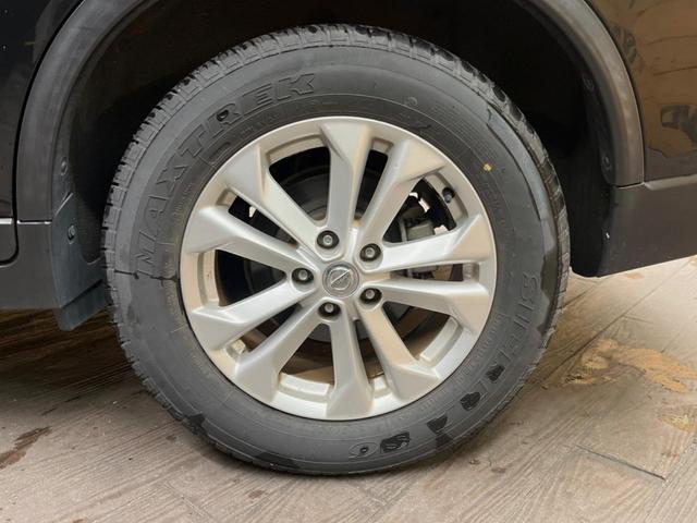 エクストレイル ２０Ｘ　エマージェンシーブレーキパッケージ　純正ナビ　全周囲カメラ　衝突被害軽減システム　禁煙車　ハンズフリーパワーバックドア　ドライブレコーダー　ＬＥＤヘッド　ビルトインＥＴＣ　純正１７インチアルミ　シートヒーター　クルーズコントロール（13枚目）