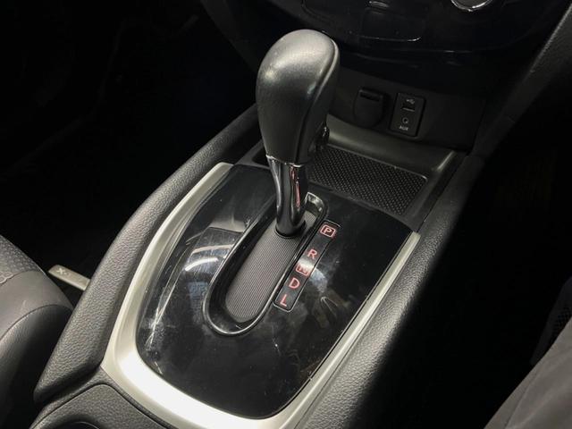 エクストレイル ２０Ｘ　エマージェンシーブレーキパッケージ　純正ナビ　全周囲カメラ　衝突被害軽減システム　禁煙車　ハンズフリーパワーバックドア　ドライブレコーダー　ＬＥＤヘッド　ビルトインＥＴＣ　純正１７インチアルミ　シートヒーター　クルーズコントロール（30枚目）