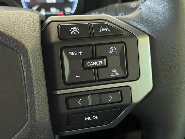 ランドクルーザー２５０ ＶＸ　ディーゼル　サンルーフ　１２．３インチディスプレイオーディオ　全周囲カメラ　セーフティセンス　レーダークルーズ　ブラインドスポットモニター　デジタルインナーミラー　ＬＥＤヘッド　純正１８インチアルミ（6枚目）