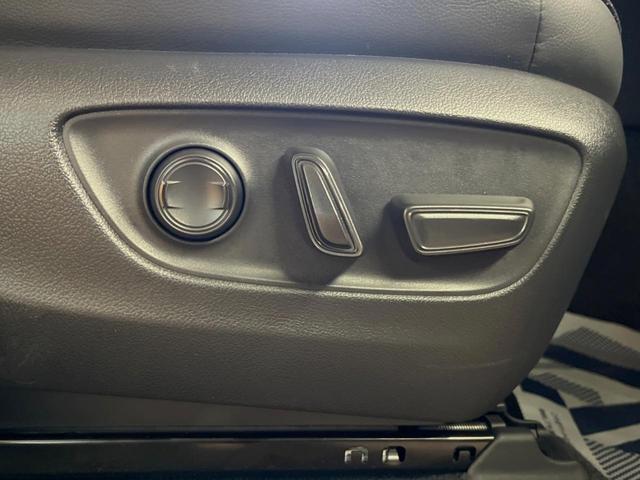 ランドクルーザー２５０ ＶＸ　ディーゼル　サンルーフ　１２．３インチディスプレイオーディオ　全周囲カメラ　セーフティセンス　レーダークルーズ　ブラインドスポットモニター　デジタルインナーミラー　ＬＥＤヘッド　純正１８インチアルミ（32枚目）