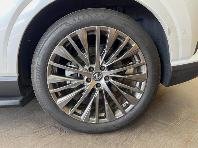 ＲＸ ＲＸ３５０ｈ　バージョンＬ　サンルーフ　１４型ディスプレイオーディオ　全周囲カメラ　レーダークルーズ　マークレビンソン　禁煙車　デジタルインナーミラー　シートベンチレーション　ブラインドスポットモニター　ＥＴＣ　三眼ＬＥＤヘッド（14枚目）