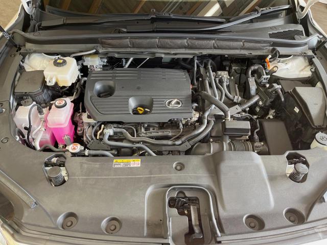 ＲＸ ＲＸ３５０ｈ　バージョンＬ　サンルーフ　１４型ディスプレイオーディオ　全周囲カメラ　レーダークルーズ　マークレビンソン　禁煙車　デジタルインナーミラー　シートベンチレーション　ブラインドスポットモニター　ＥＴＣ　三眼ＬＥＤヘッド（19枚目）