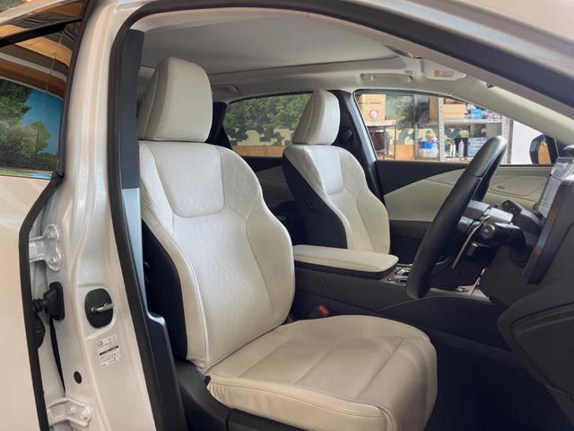 ＲＸ ＲＸ３５０ｈ　バージョンＬ　サンルーフ　１４型ディスプレイオーディオ　全周囲カメラ　レーダークルーズ　マークレビンソン　禁煙車　デジタルインナーミラー　シートベンチレーション　ブラインドスポットモニター　ＥＴＣ　三眼ＬＥＤヘッド（35枚目）