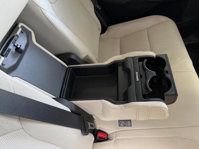 ＲＸ ＲＸ３５０ｈ　バージョンＬ　サンルーフ　１４型ディスプレイオーディオ　全周囲カメラ　レーダークルーズ　マークレビンソン　禁煙車　デジタルインナーミラー　シートベンチレーション　ブラインドスポットモニター　ＥＴＣ　三眼ＬＥＤヘッド（38枚目）