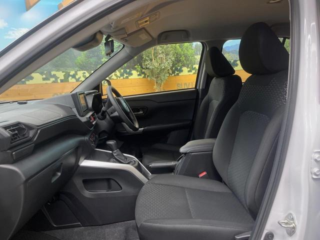 ライズ Ｘ　ＳＤナビ　バックカメラ　スマートアシスト　ＬＥＤヘッド　コーナーセンサー　スマートキー　オートライト　ＥＴＣ　禁煙車　Ｂｌｕｅｔｏｏｔｈ再生　アイドリングストップ　横滑り防止機能（33枚目）