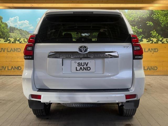 ランドクルーザープラド TX Lパッケージ・ブラックエディション ディーゼル 禁煙車 ムーンルーフ 9インチナビ バックカメラ セーフティーセンス デジタルインナーミラー パワーシート ブラック革シート 18インチ純正ブラック塗装アルミ シートベンチレーション(52枚目)
