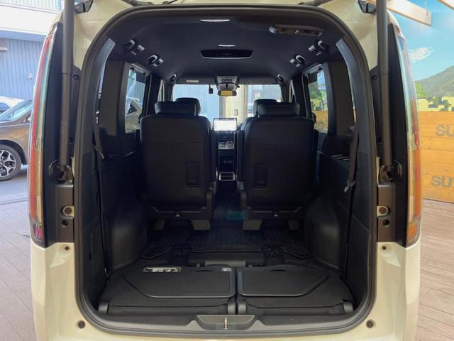 ステップワゴン ｅ：ＨＥＶスパーダ　プレミアムライン　禁煙車　１１．４インチナビ　全周囲カメラ　パワーバックドア　ホンダセンシング　ハーフレザーシート　両側電動スライドドア　シートヒーター　デュアルオートエアコン　オートブレーキホールド　１７インチアルミ（10枚目）
