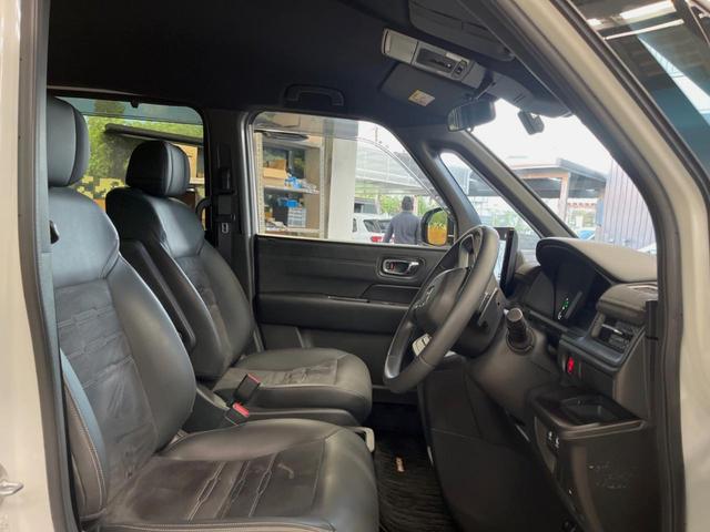 ステップワゴン ｅ：ＨＥＶスパーダ　プレミアムライン　禁煙車　１１．４インチナビ　全周囲カメラ　パワーバックドア　ホンダセンシング　ハーフレザーシート　両側電動スライドドア　シートヒーター　デュアルオートエアコン　オートブレーキホールド　１７インチアルミ（28枚目）