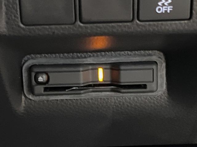 ステップワゴン ｅ：ＨＥＶスパーダ　プレミアムライン　禁煙車　１１．４インチナビ　全周囲カメラ　パワーバックドア　ホンダセンシング　ハーフレザーシート　両側電動スライドドア　シートヒーター　デュアルオートエアコン　オートブレーキホールド　１７インチアルミ（35枚目）