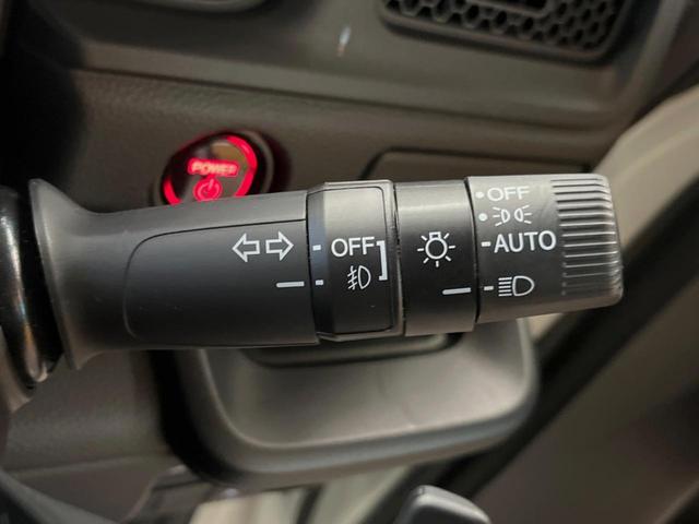 ステップワゴン ｅ：ＨＥＶスパーダ　プレミアムライン　禁煙車　１１．４インチナビ　全周囲カメラ　パワーバックドア　ホンダセンシング　ハーフレザーシート　両側電動スライドドア　シートヒーター　デュアルオートエアコン　オートブレーキホールド　１７インチアルミ（40枚目）