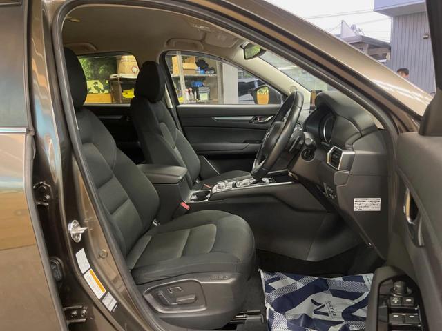 ＣＸ－５ ＸＤ　プロアクティブ　８インチマツダコネクトナビ　サイド・バックカメラ　レーダークルーズ　禁煙車　パワーバックドア　シートヒーター　パワーシート　ディーゼル　ＥＴＣ　ＬＥＤヘッド　クリアランスソナー　衝突軽減（37枚目）