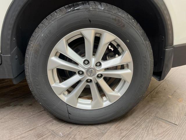 エクストレイル ２０Ｘ　エマージェンシーブレーキパッケージ　禁煙車　メーカーナビ　全周囲カメラ　シートヒーター　エマージェンシ－ブレーキ　１７インチアルミ　革巻きステアリング　デュアルオートエアコン　クルーズコントロール　スマートキー　ＬＥＤライト　ＥＴＣ（25枚目）