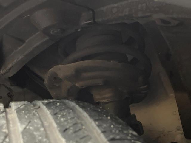 エクストレイル ２０Ｘ　エマージェンシーブレーキパッケージ　禁煙車　メーカーナビ　全周囲カメラ　シートヒーター　エマージェンシ－ブレーキ　１７インチアルミ　革巻きステアリング　デュアルオートエアコン　クルーズコントロール　スマートキー　ＬＥＤライト　ＥＴＣ（29枚目）