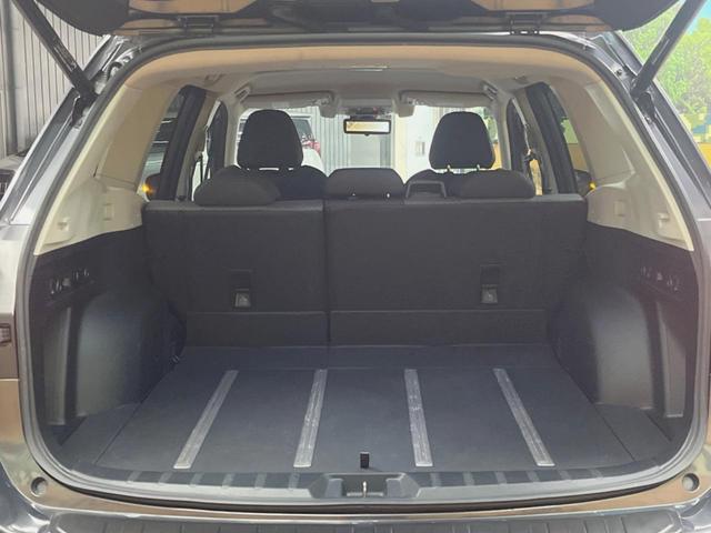 フォレスター Ｘ－ブレイク　純正ナビ　４ＷＤ　フロント・サイド・バックカメラ　衝突被害軽減システム　レーダークルーズ　禁煙車　電動リアゲート　全席シートヒーター　コーナーセンサー　スマートキー　ＬＥＤヘッド　ビルトインＥＴＣ（11枚目）