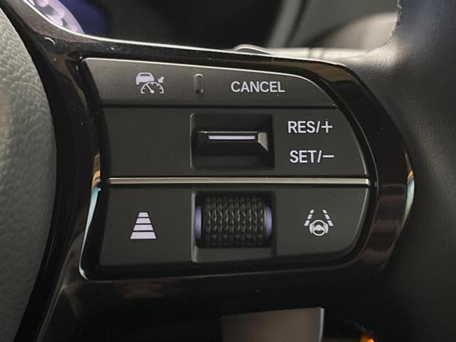 ＺＲ－Ｖ ｅ：ＨＥＶ　Ｘ　９インチホンダコネクトディスプレイ　全周囲カメラ　ホンダセンシング　レーダークルーズ　パワーバックドア　ＬＥＤヘッド　純正１８インチアルミ　デュアルオートエアコン　スマートキー　ＥＴＣビルトイン（5枚目）