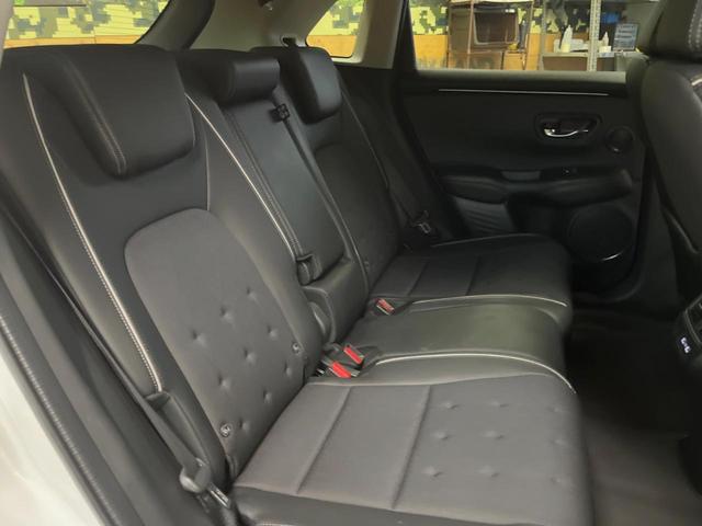 ＺＲ－Ｖ ｅ：ＨＥＶ　Ｘ　９インチホンダコネクトディスプレイ　全周囲カメラ　ホンダセンシング　レーダークルーズ　パワーバックドア　ＬＥＤヘッド　純正１８インチアルミ　デュアルオートエアコン　スマートキー　ＥＴＣビルトイン（9枚目）