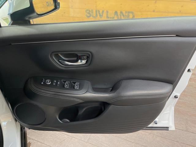 ＺＲ－Ｖ ｅ：ＨＥＶ　Ｘ　９インチホンダコネクトディスプレイ　全周囲カメラ　ホンダセンシング　レーダークルーズ　パワーバックドア　ＬＥＤヘッド　純正１８インチアルミ　デュアルオートエアコン　スマートキー　ＥＴＣビルトイン（27枚目）