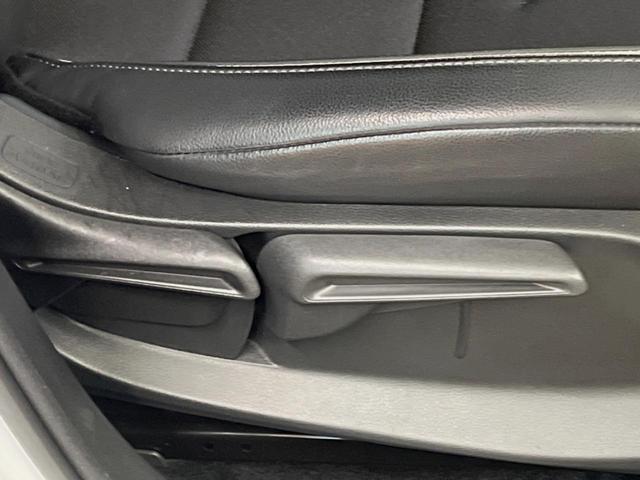 ＺＲ－Ｖ ｅ：ＨＥＶ　Ｘ　９インチホンダコネクトディスプレイ　全周囲カメラ　ホンダセンシング　レーダークルーズ　パワーバックドア　ＬＥＤヘッド　純正１８インチアルミ　デュアルオートエアコン　スマートキー　ＥＴＣビルトイン（29枚目）